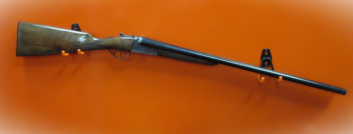 BASQUE 12 GAUGE SIDE BY SIDE SHOTGUN