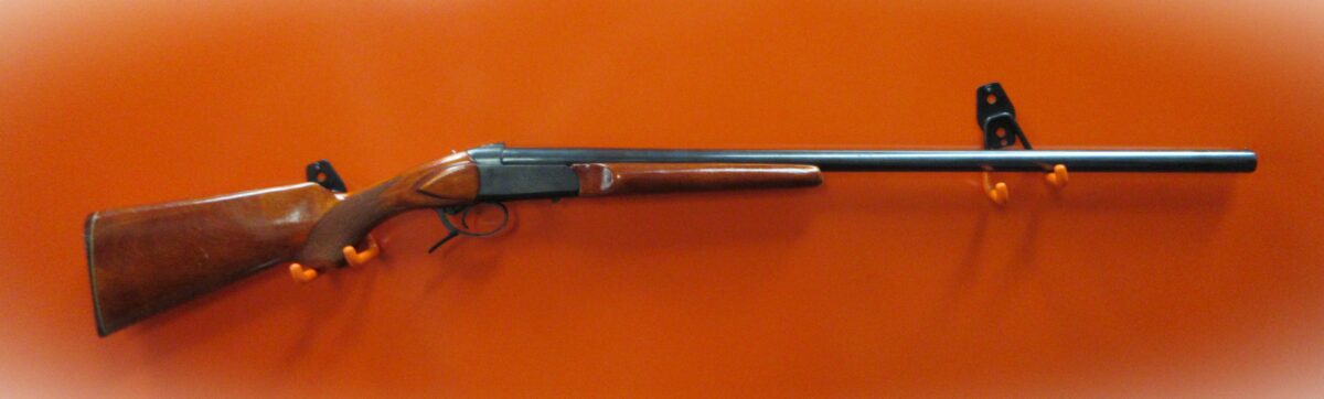BAIKAL SINGLE SHOT 12 GAUGE SHOTGUN.