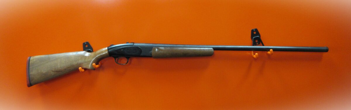 THE ARGYLE SINGLE SHOT 12 GAUGE SHOTGUN.
