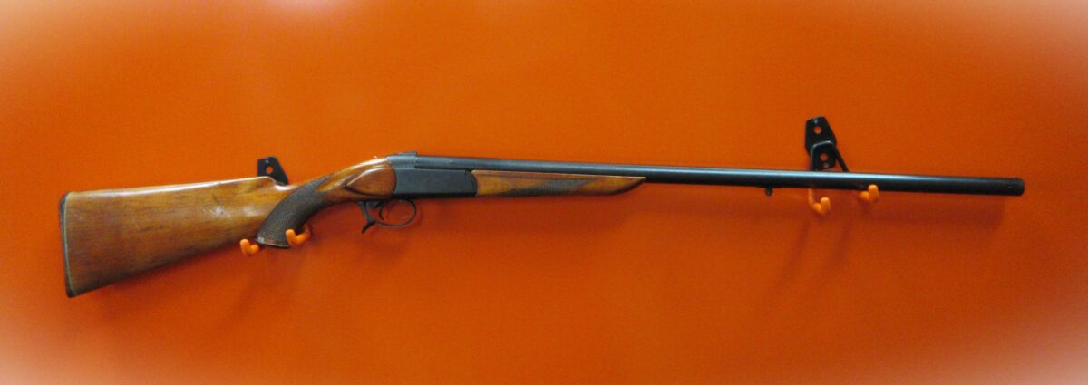 BAIKAL SINGLE SHOT 12 GAUGE SHOTGUN.
