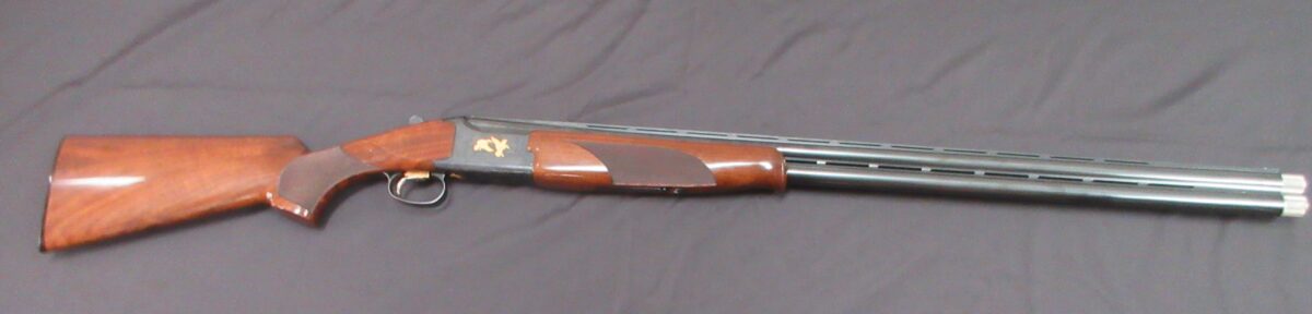 Browning B525 Black Gold 12G Over and Under Shotgun.